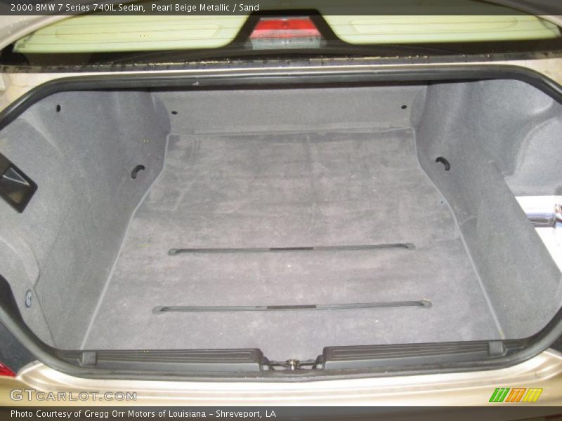  2000 7 Series 740iL Sedan Trunk