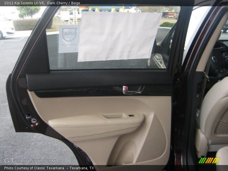 Dark Cherry / Beige 2011 Kia Sorento LX V6