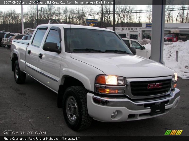 Summit White / Dark Titanium 2007 GMC Sierra 1500 Classic SLE Crew Cab 4x4