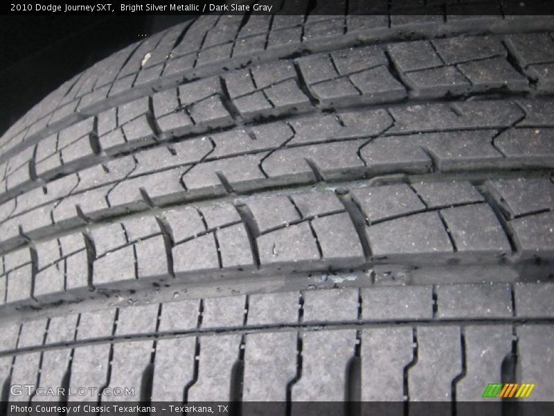 Bright Silver Metallic / Dark Slate Gray 2010 Dodge Journey SXT