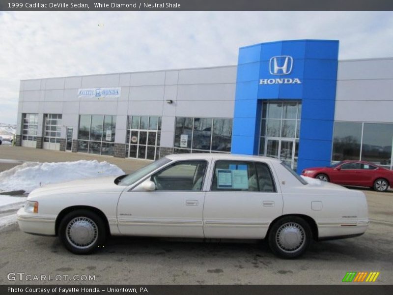 White Diamond / Neutral Shale 1999 Cadillac DeVille Sedan