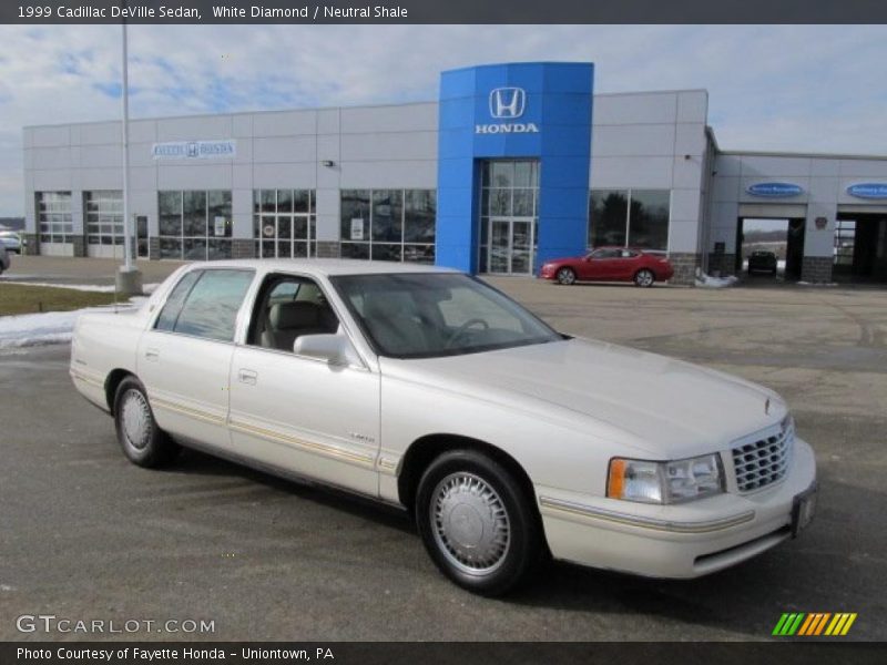 White Diamond / Neutral Shale 1999 Cadillac DeVille Sedan