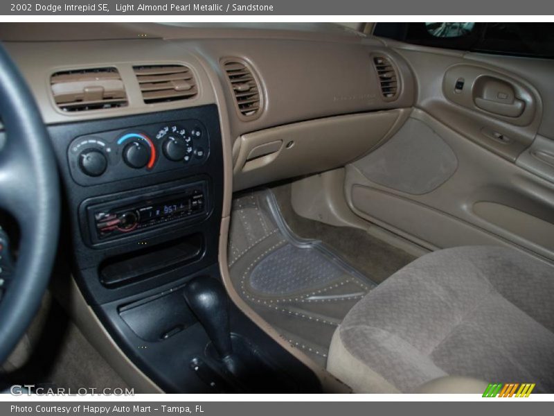 Light Almond Pearl Metallic / Sandstone 2002 Dodge Intrepid SE