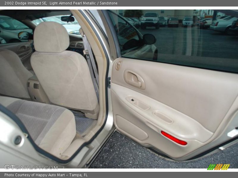 Light Almond Pearl Metallic / Sandstone 2002 Dodge Intrepid SE