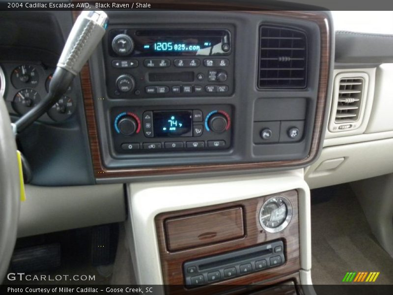 Black Raven / Shale 2004 Cadillac Escalade AWD
