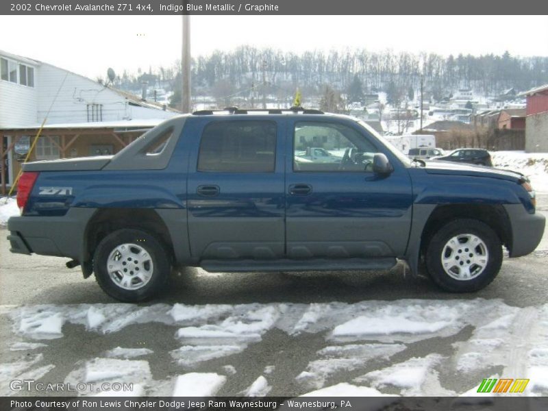 Indigo Blue Metallic / Graphite 2002 Chevrolet Avalanche Z71 4x4
