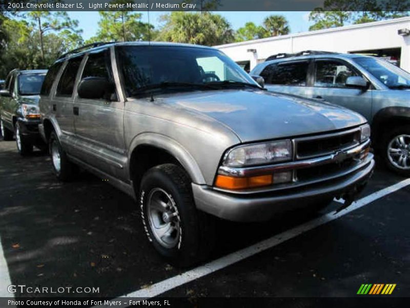 Light Pewter Metallic / Medium Gray 2001 Chevrolet Blazer LS
