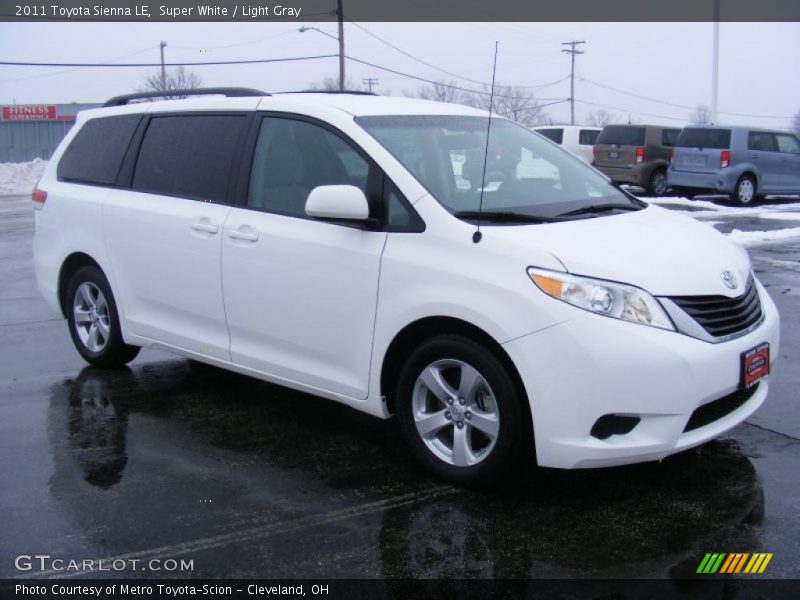 Super White / Light Gray 2011 Toyota Sienna LE