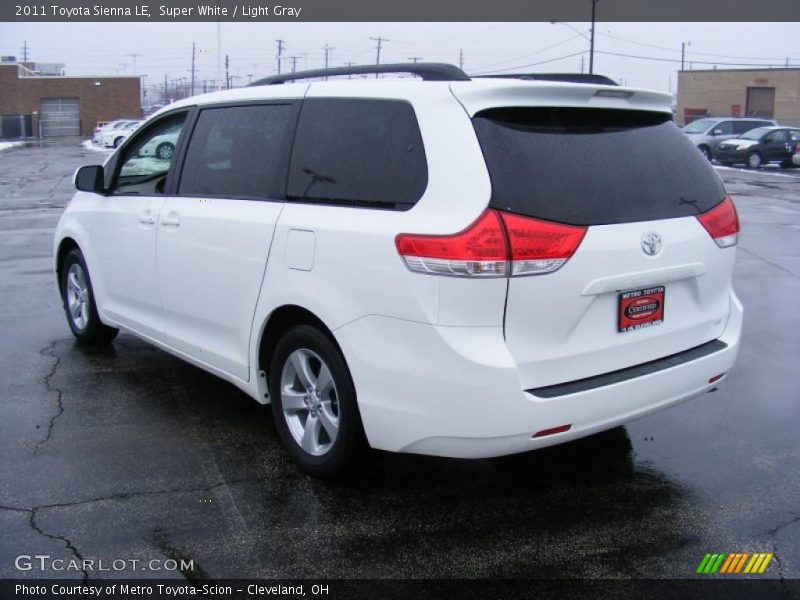 Super White / Light Gray 2011 Toyota Sienna LE