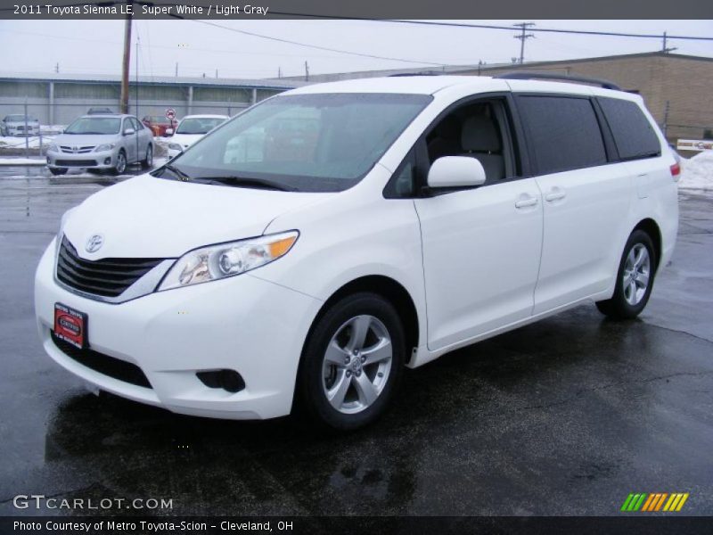 Super White / Light Gray 2011 Toyota Sienna LE