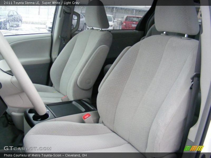 Super White / Light Gray 2011 Toyota Sienna LE