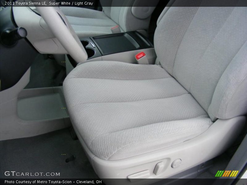 Super White / Light Gray 2011 Toyota Sienna LE