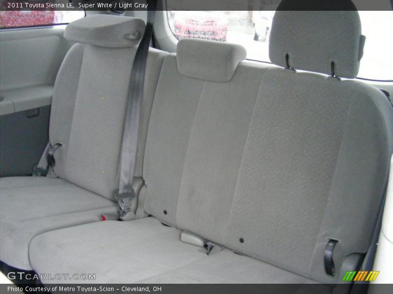 Super White / Light Gray 2011 Toyota Sienna LE