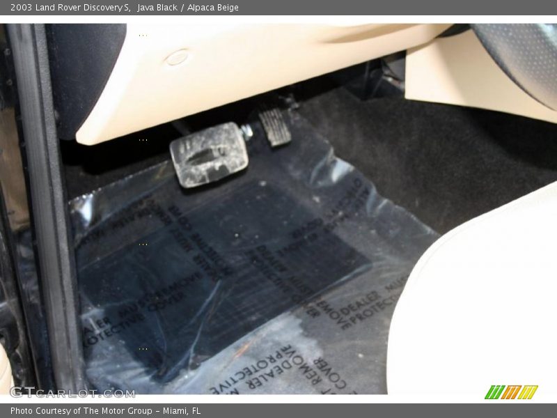 Java Black / Alpaca Beige 2003 Land Rover Discovery S