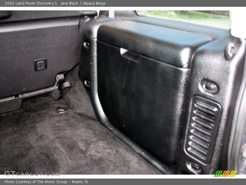 Java Black / Alpaca Beige 2003 Land Rover Discovery S