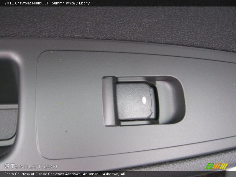 Summit White / Ebony 2011 Chevrolet Malibu LT