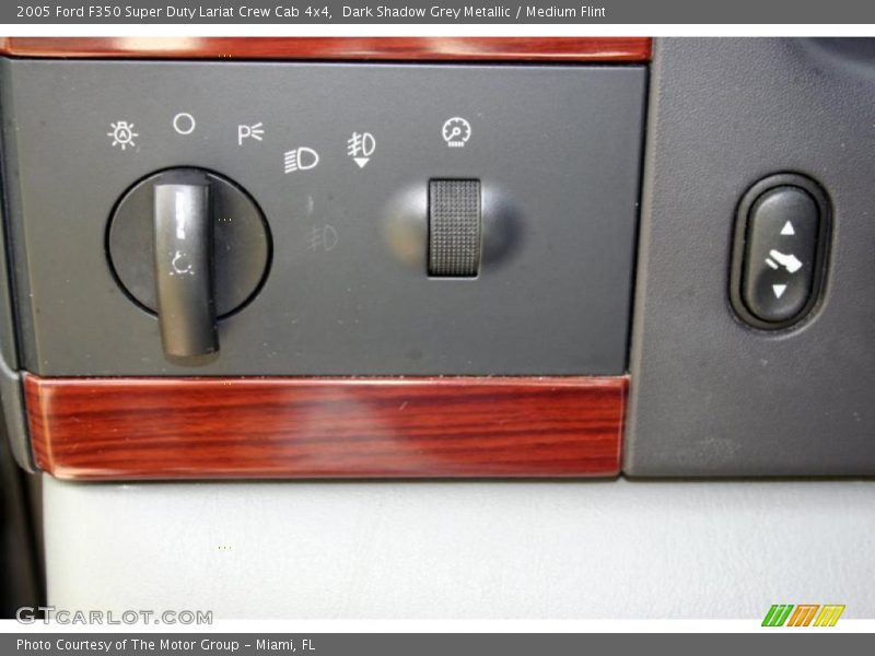 Dark Shadow Grey Metallic / Medium Flint 2005 Ford F350 Super Duty Lariat Crew Cab 4x4
