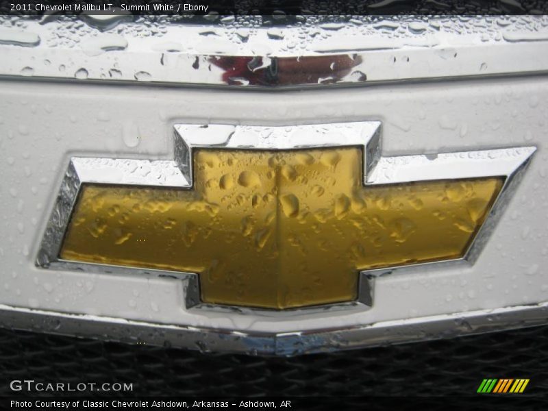 Summit White / Ebony 2011 Chevrolet Malibu LT