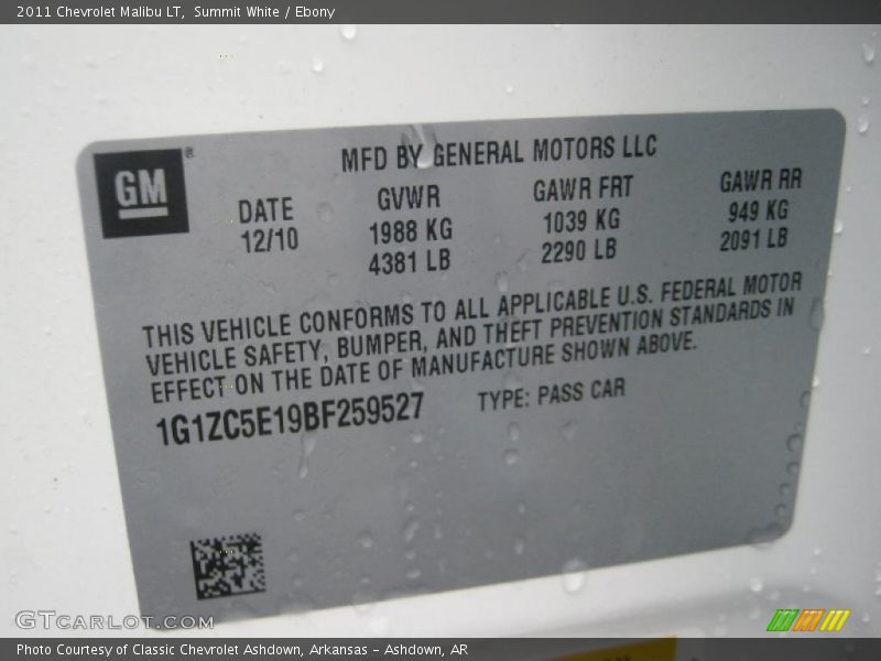 Summit White / Ebony 2011 Chevrolet Malibu LT