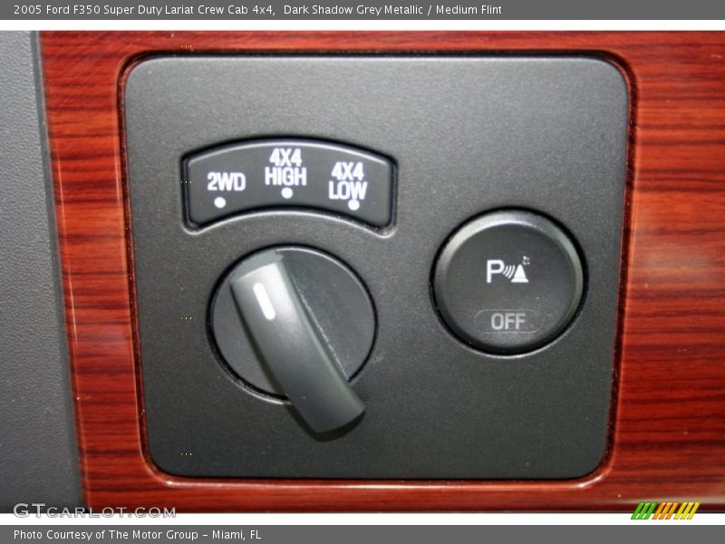 Dark Shadow Grey Metallic / Medium Flint 2005 Ford F350 Super Duty Lariat Crew Cab 4x4