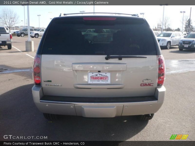 Gold Mist Metallic / Cocoa/Light Cashmere 2011 GMC Yukon Denali AWD