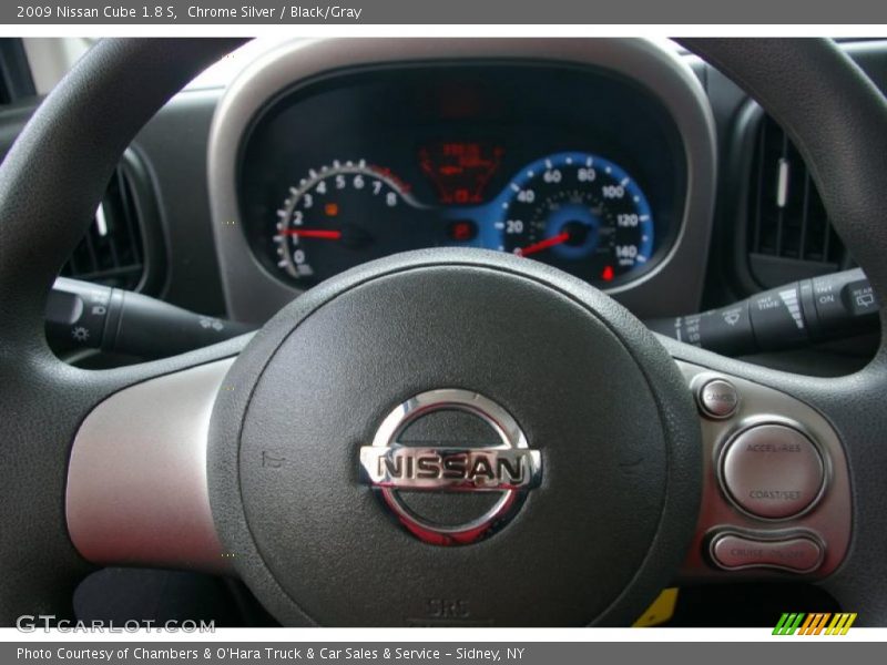 Chrome Silver / Black/Gray 2009 Nissan Cube 1.8 S