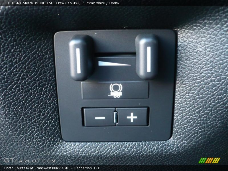 Summit White / Ebony 2011 GMC Sierra 3500HD SLE Crew Cab 4x4