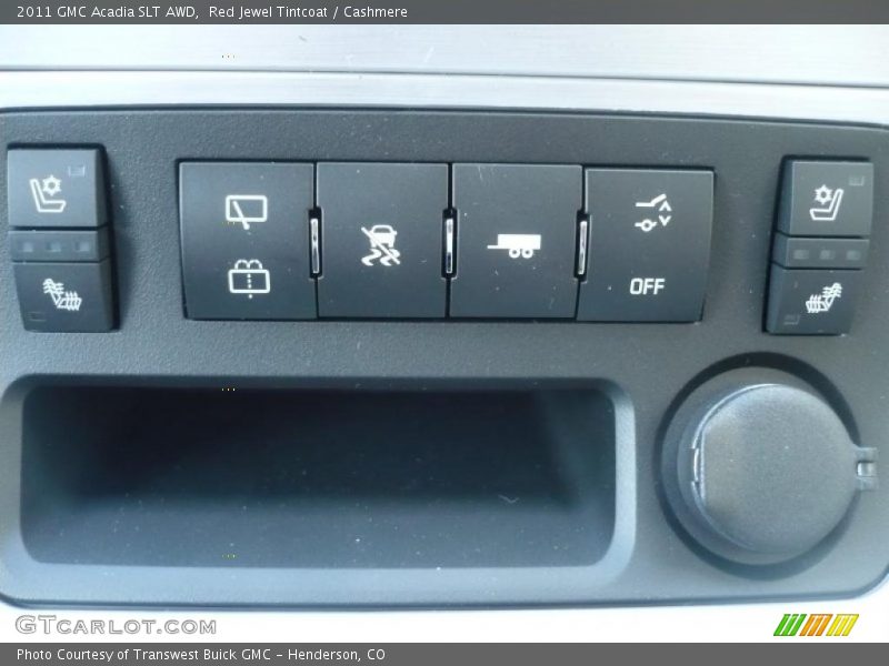 Controls of 2011 Acadia SLT AWD
