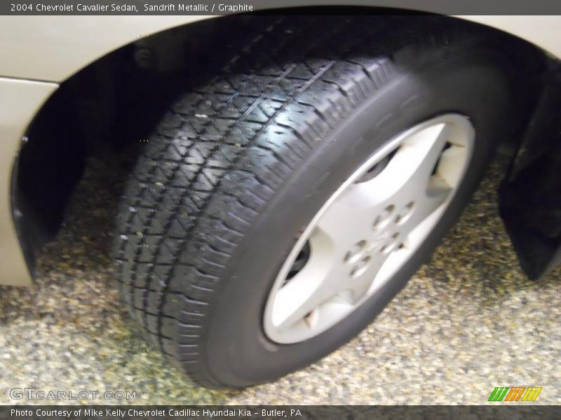 Sandrift Metallic / Graphite 2004 Chevrolet Cavalier Sedan