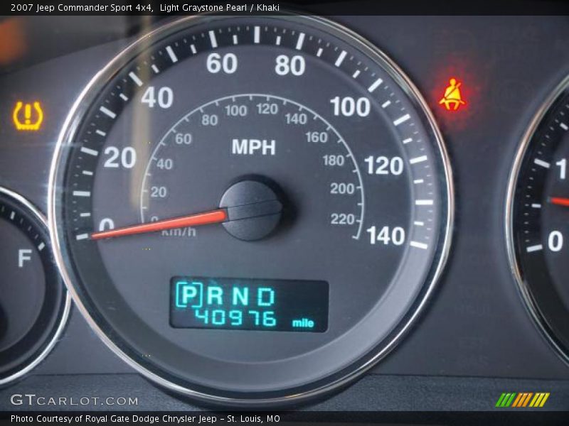 Light Graystone Pearl / Khaki 2007 Jeep Commander Sport 4x4