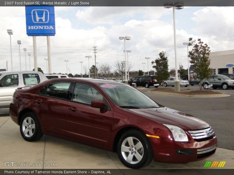 Merlot Metallic / Light Stone 2007 Ford Fusion SE