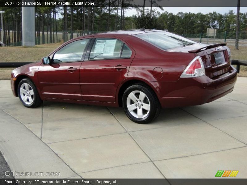 Merlot Metallic / Light Stone 2007 Ford Fusion SE