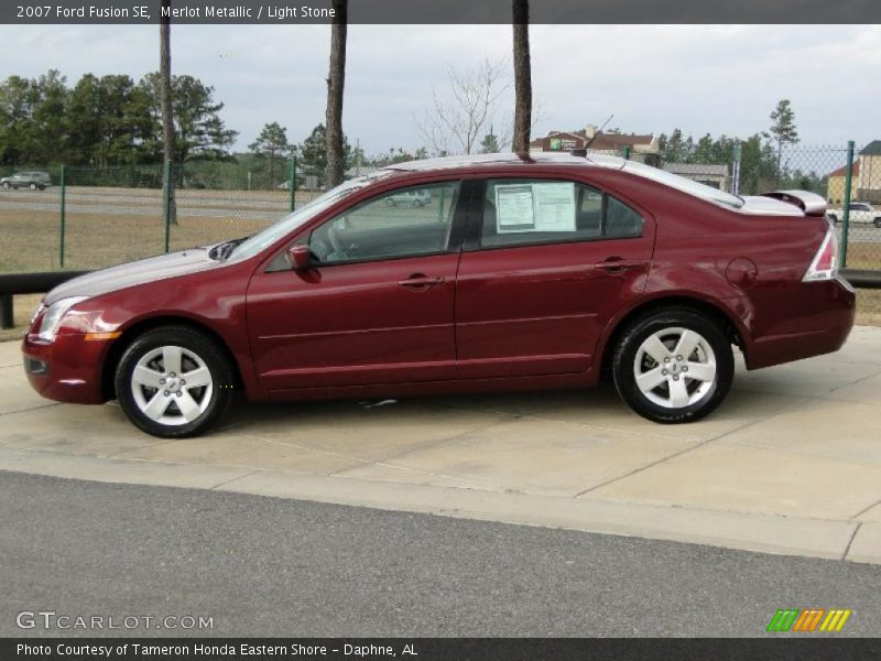 Merlot Metallic / Light Stone 2007 Ford Fusion SE