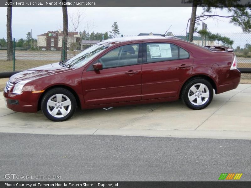 Merlot Metallic / Light Stone 2007 Ford Fusion SE