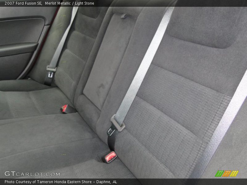 Merlot Metallic / Light Stone 2007 Ford Fusion SE