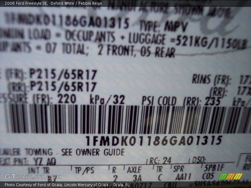 Oxford White / Pebble Beige 2006 Ford Freestyle SE