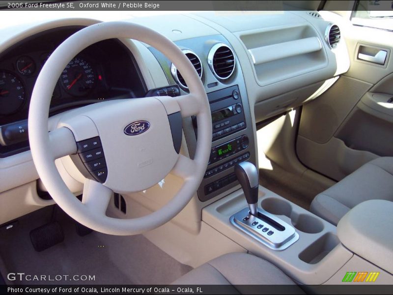 Oxford White / Pebble Beige 2006 Ford Freestyle SE