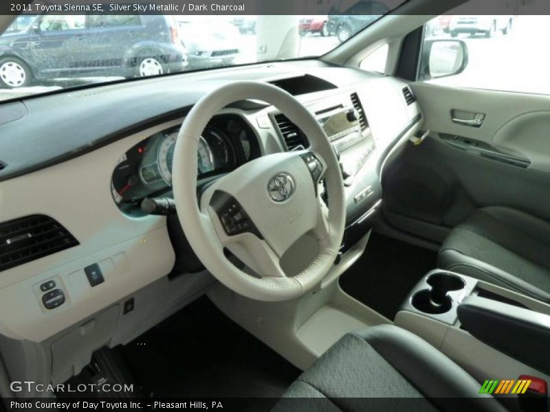  2011 Sienna SE Dark Charcoal Interior