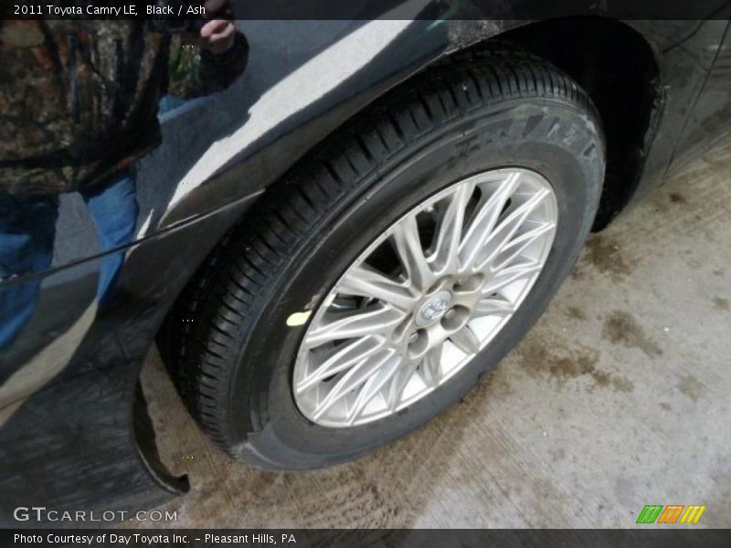 Black / Ash 2011 Toyota Camry LE