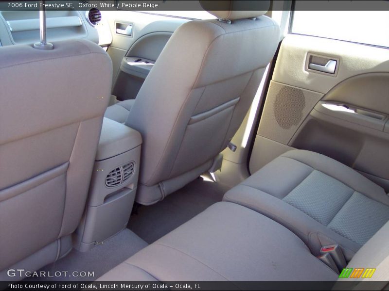 Oxford White / Pebble Beige 2006 Ford Freestyle SE