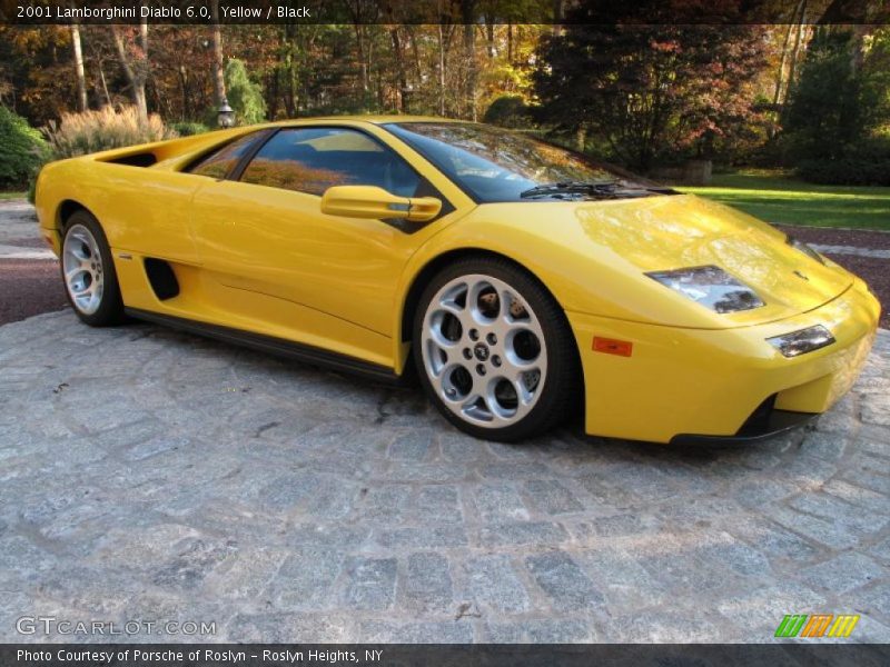 Front 3/4 View of 2001 Diablo 6.0