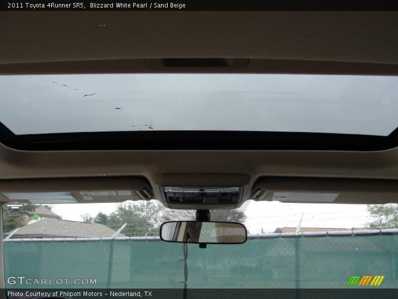 Blizzard White Pearl / Sand Beige 2011 Toyota 4Runner SR5