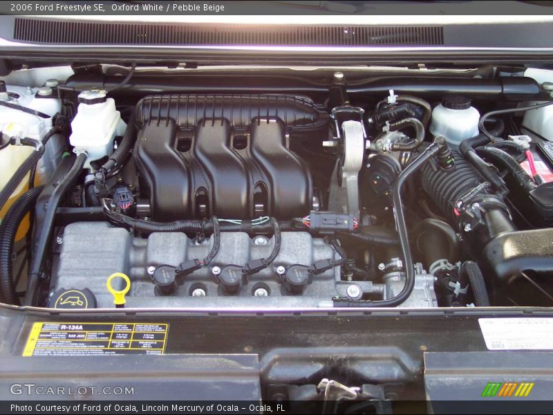 Oxford White / Pebble Beige 2006 Ford Freestyle SE