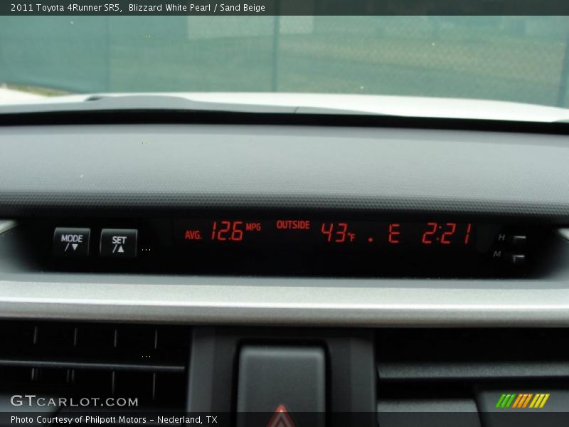 Blizzard White Pearl / Sand Beige 2011 Toyota 4Runner SR5
