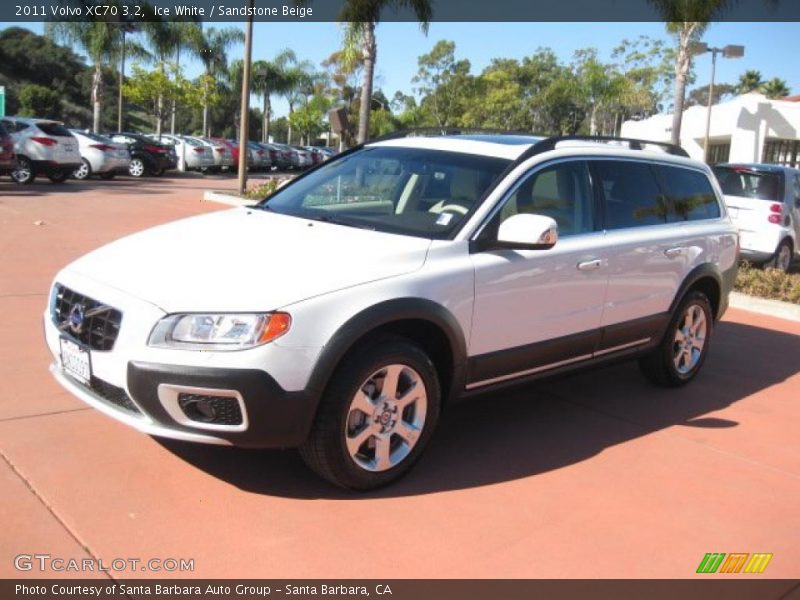 Ice White / Sandstone Beige 2011 Volvo XC70 3.2