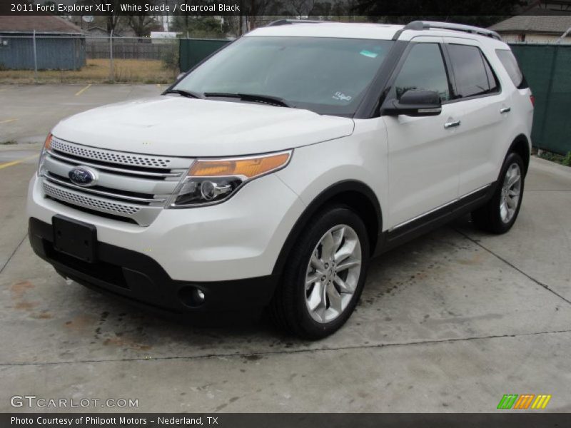 Front 3/4 View of 2011 Explorer XLT