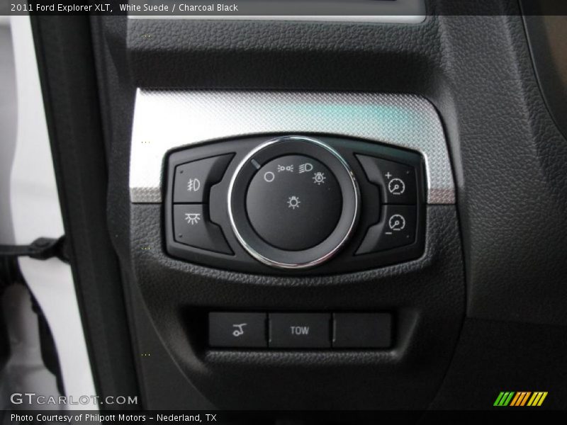 Controls of 2011 Explorer XLT