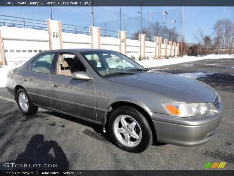 Antique Sage Pearl / Gray 2001 Toyota Camry LE