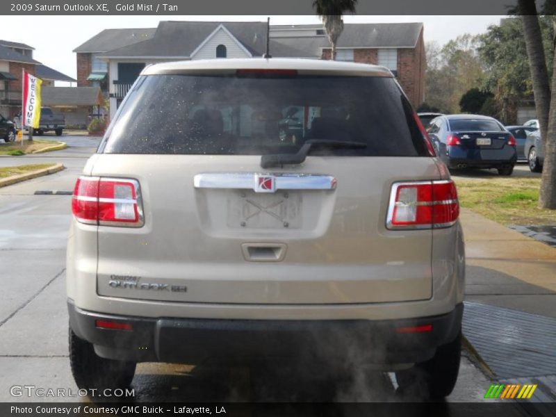 Gold Mist / Tan 2009 Saturn Outlook XE