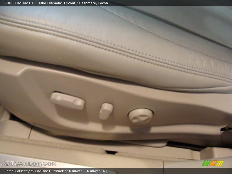 Blue Diamond Tricoat / Cashmere/Cocoa 2008 Cadillac DTS